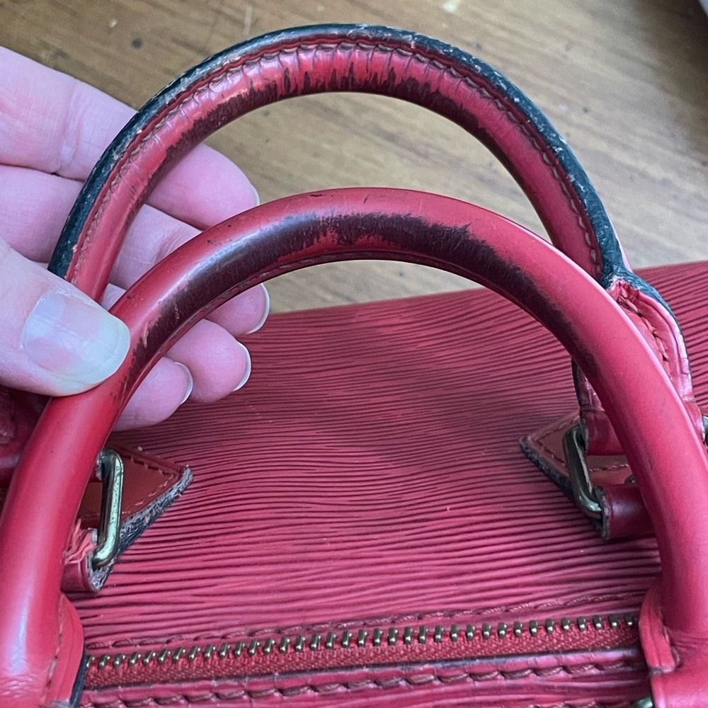 Louis Vuitton Red Epi Speedy 25 Leather Satchel - Picture 15 of 16